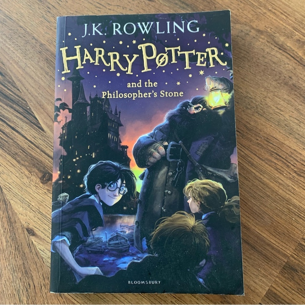 📚2/$12📚 Kid’s Novel: Harry Potter and the Philosopher's Stone by J.K. Rowling